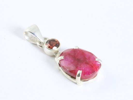 Zilveren hanger met robijn en granaat aan ketting afbeelding 2