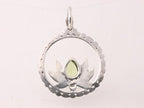 Ronde zilveren lotus bloem hanger met peridoot afbeelding 3