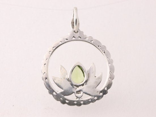 Ronde zilveren lotus bloem hanger met peridoot afbeelding 3