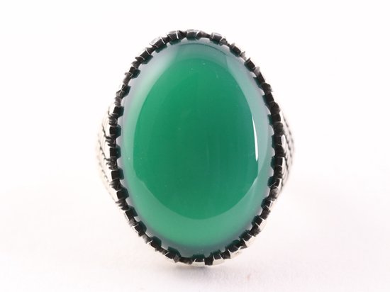 Zware bewerkte zilveren ring met grote groene agaat afbeelding 4