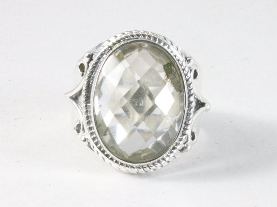 Bewerkte zilveren ring met bergkristal afbeelding 4