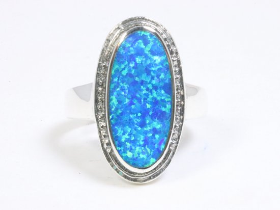 Zware bewerkte ovale zilveren ring met Australische opaal afbeelding 4