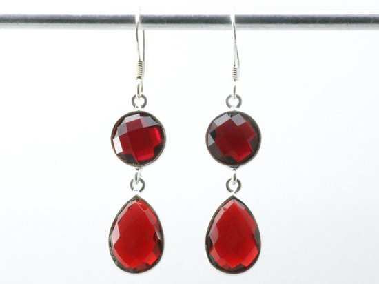 Zilveren oorbellen met granaat afbeelding 4