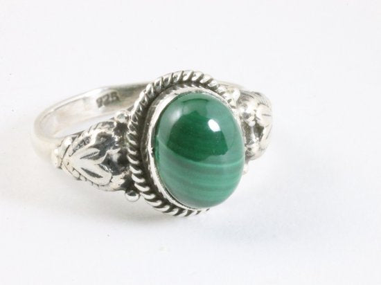 Bewerkte zilveren ring met malachiet afbeelding 1