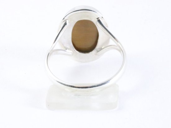 Hoogglans zilveren ring met tijgeroog afbeelding 3