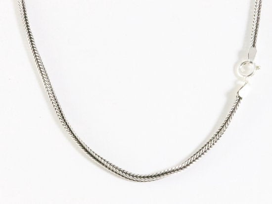 Traditionele bewerkte zilveren hanger amethist aan vossenstaart ketting afbeelding 5