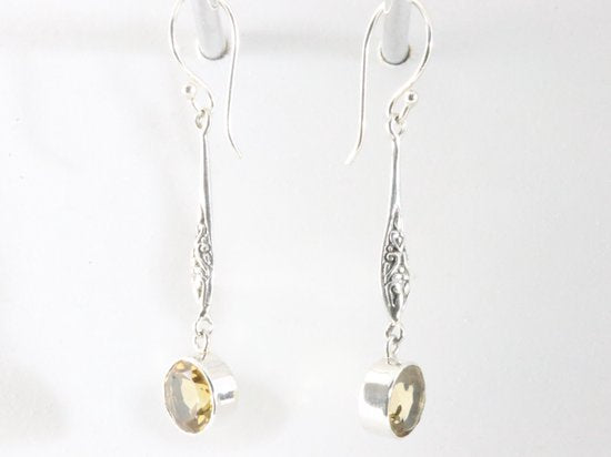 Lange bewerkte zilveren oorbellen met citrien afbeelding 2