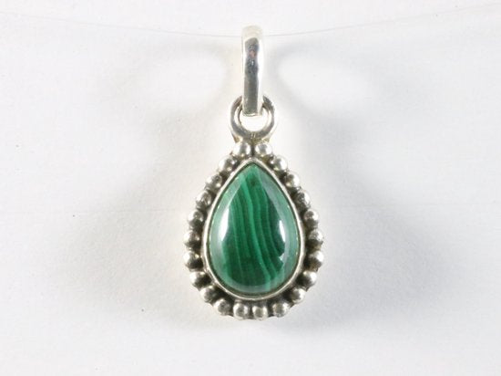 Fijne bewerkte druppelvormige zilveren hanger met malachiet afbeelding 4