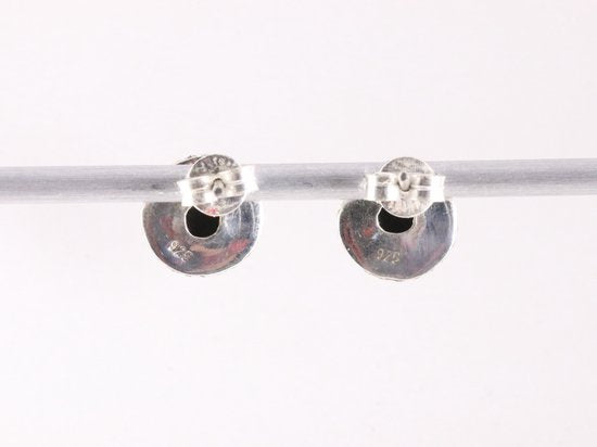 Fijne bewerkte ronde zilveren oorstekers met tijgeroog afbeelding 3