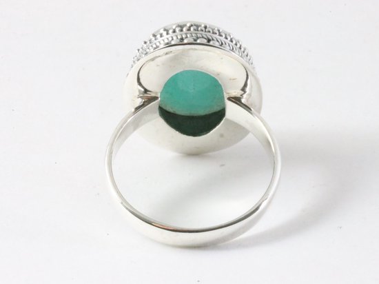 Zware bewerkte zilveren ring met smaragd afbeelding 3