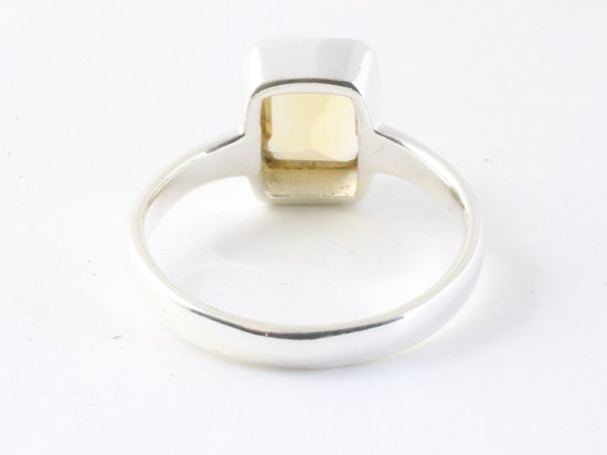 Hoogglans zilveren ring met citrien afbeelding 3