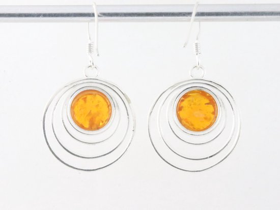 Ronde opengewerkte zilveren oorbellen met amber afbeelding 3