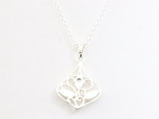 Fijne opengewerkte zilveren hanger met lapis lazuli aan ketting afbeelding 3