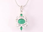 Opengewerkte zilveren hanger met groene onyx aan ketting afbeelding 3