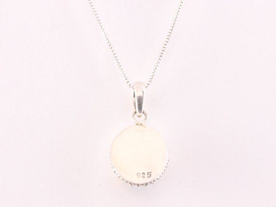 Fijne bewerkte zilveren hanger met welo opaal aan ketting afbeelding 3