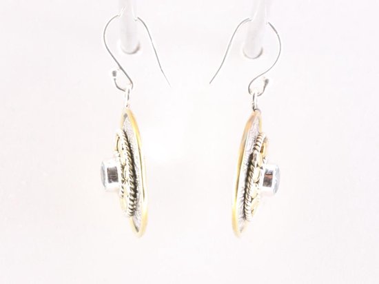 Ronde bewerkte zilveren oorbellen met blauwe topaas afbeelding 2