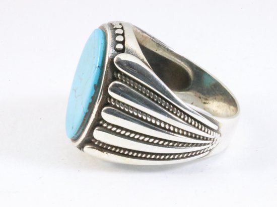 Zware bewerkte zilveren ring met blauwe turkoois afbeelding 2