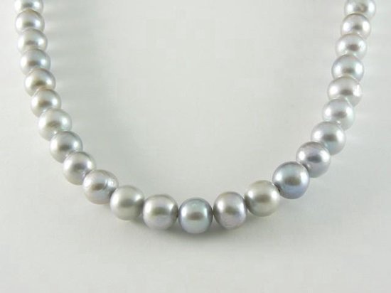 Collier van natuurlijke grijze zoetwaterparels en zilveren sluiting afbeelding 1