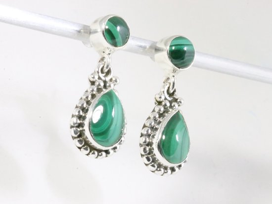 Bewerkte zilveren oorstekers met malachiet afbeelding 2