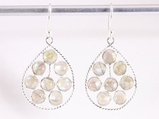 Opengewerkte zilveren oorbellen met labradoriet afbeelding 1