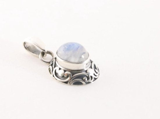 Fijne bewerkte zilveren hanger met regenboog maansteen aan ketting afbeelding 2