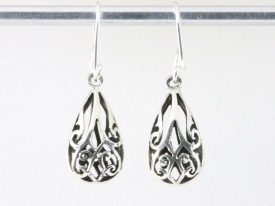 Fijne opengewerkte druppelvormige zilveren oorbellen afbeelding 3