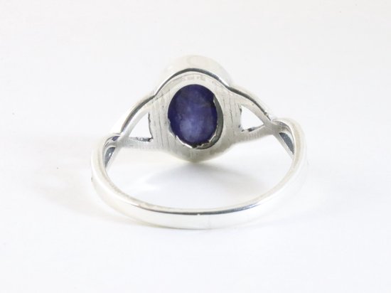 Fijne opengewerkte zilveren ring met blauwe saffier afbeelding 3