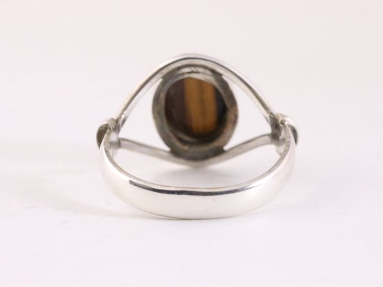Opengewerkte zilveren ring met tijgeroog afbeelding 3