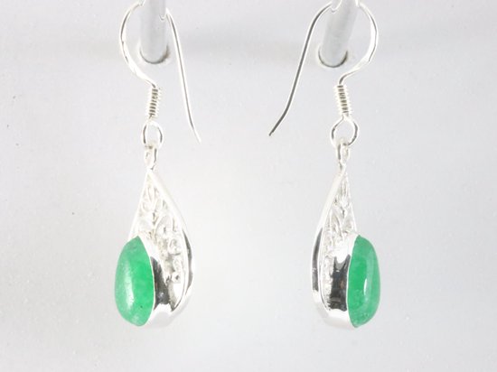 Opengewerkte zilveren oorbellen met jade afbeelding 2
