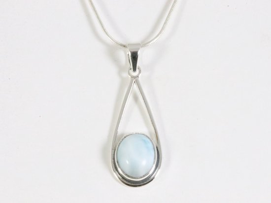 Opengewerkte zilveren hanger met larimar aan ketting afbeelding 4