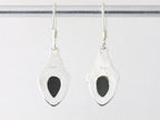 Fijne bewerkte zilveren oorbellen met onyx afbeelding 3