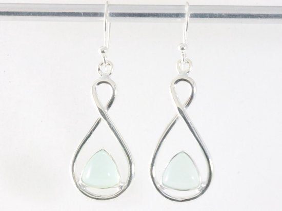 Opengewerkte zilveren oorbellen met aqua chalcedoon afbeelding 4