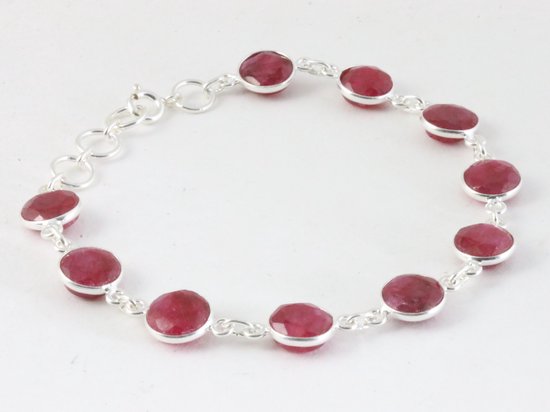 Zilveren armband met robijn afbeelding 2