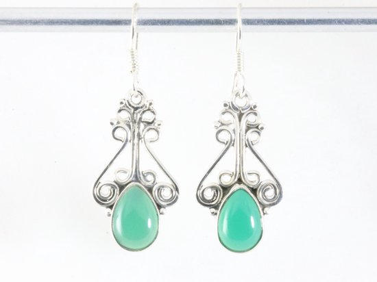 Opengewerkte zilveren oorbellen met groene onyx afbeelding 3