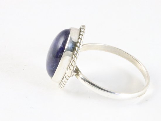 Bewerkte ovale zilveren ring met sodaliet afbeelding 2