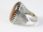 Zware bewerkte zilveren ring met tijgeroog afbeelding 2