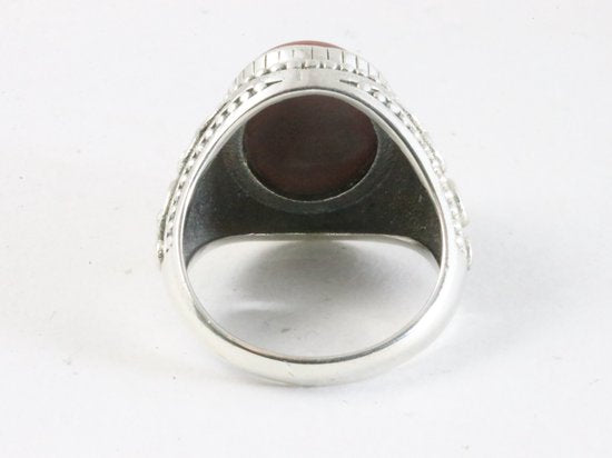 Zware bewerkte zilveren ring met rode jaspis afbeelding 3