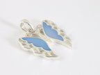 Fijne zilveren vlinder hanger met blauwe schelp afbeelding 2
