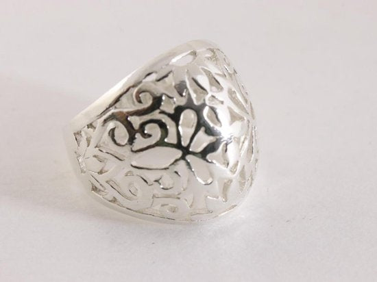Opengewerkte zilveren ring afbeelding 1