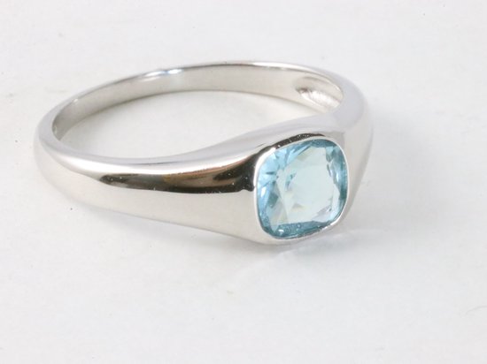Hoogglans zilveren ring met aquamarijn afbeelding 1