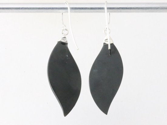 Zilveren oorbellen met onyx afbeelding 2