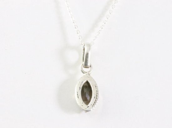 Fijne bewerkte zilveren hanger met rookkwarts aan ketting afbeelding 3