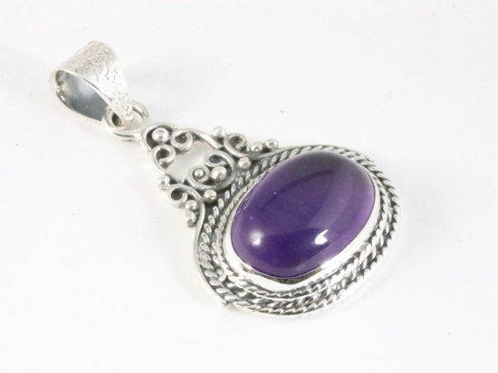 Bewerkte zilveren hanger met amethist afbeelding 2