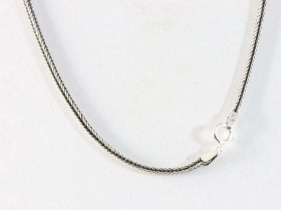 Bewerkte zilveren hanger met mosagaat aan vossenstaart ketting afbeelding 5