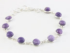 Fijne zilveren armband met paarse charoiet afbeelding 2