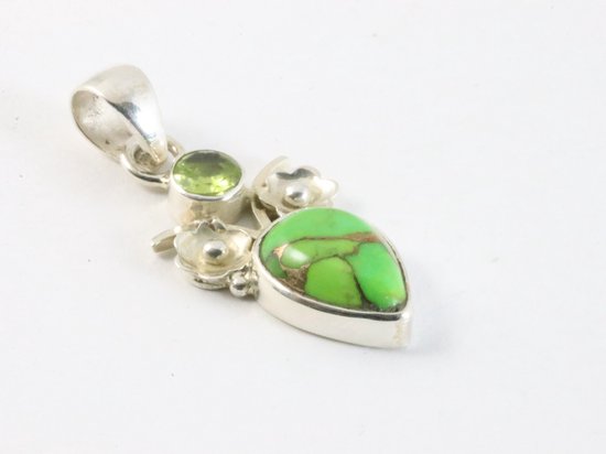 Zilveren hanger met groene koperturkoois en peridoot aan ketting afbeelding 2