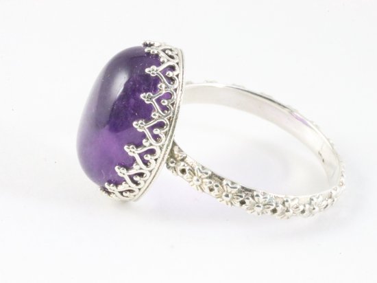 Bewerkte zilveren ring met amethist afbeelding 2