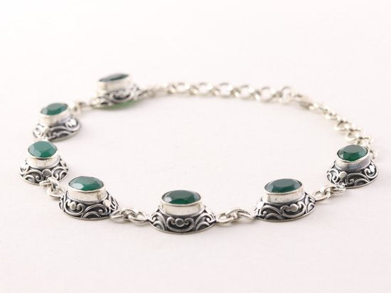 Bewerkte zilveren armband met smaragd afbeelding 2