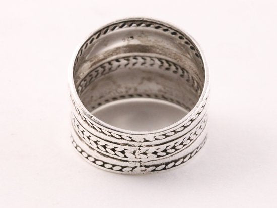 Brede zilveren ring met kabelpatronen afbeelding 3