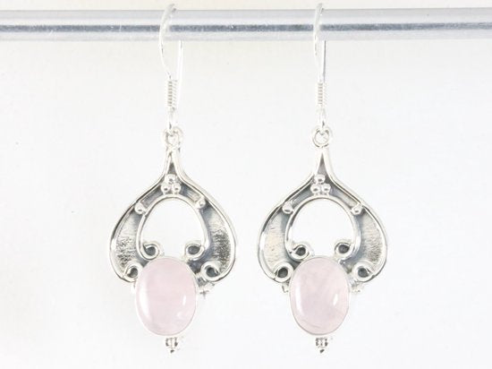 Bewerkte zilveren oorbellen met rozenkwarts afbeelding 3